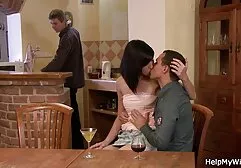 La culo de la maduro mujer listo para anal sexo con anal casero tube su marido