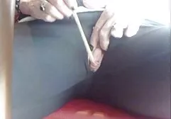 Succulenta succión en la habitación delantera del tren sexo anal casero amateur