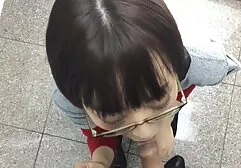 Subir al videos gratis de sexo anal casero fondo de la mesa por un colega y coser un estudiante