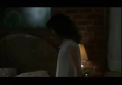 Chica jugando con un miembro sex casero anal