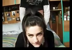 La joven videos caseros xxx anal gato dejó el macho grande pene en la culo