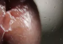 Chica trampa por el ano casero culo para coche roto