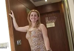 Dulce criada haciendo Anal rodeo para video xxx casero anal Mister