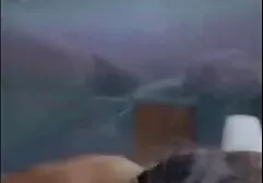 Jugoso anal casero jovencita chica tratando a ser lesbiana con experiencia