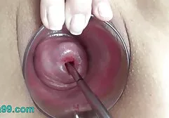 La chica está lista para una cita caliente con su mejor amiga anal amateur casero