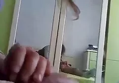 Obligando a la ninfa a tener relaciones sexuales anal casero abuela