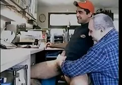 La chica fue arrojada anal casero gritona
